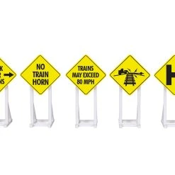 Lionel 2230140 O Gauge Railroad Signs 5 Pack