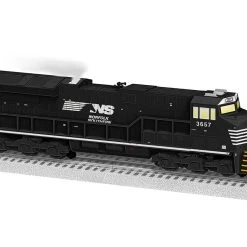 Lionel 2334080 O Gauge LionChief Plus 2.0 GE ET44AC GEVo Norfolk Southern NS 3657